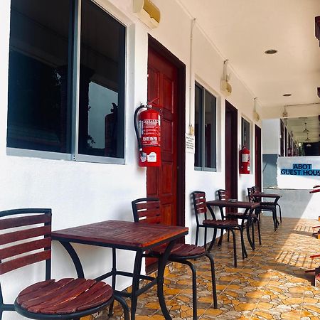 Abot Guest House Kuala Tahan Buitenkant foto