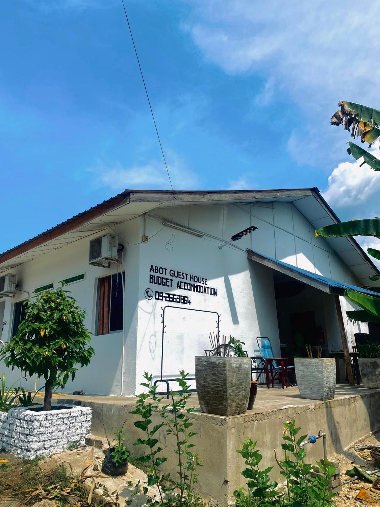 Abot Guest House Kuala Tahan Buitenkant foto